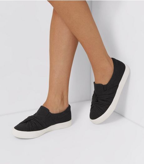 Black Knot Top Plimsolls | New Look