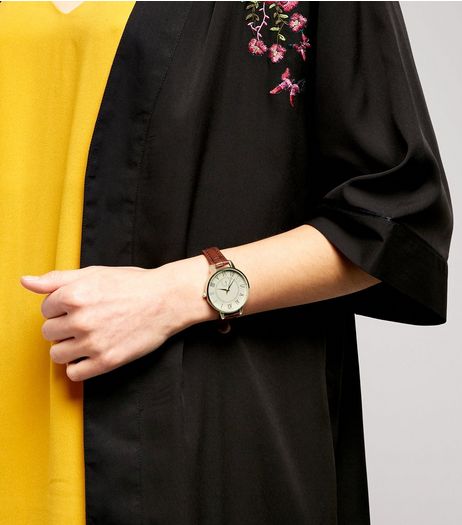 Brown Vintage Croc Texture Strap Watch | New Look