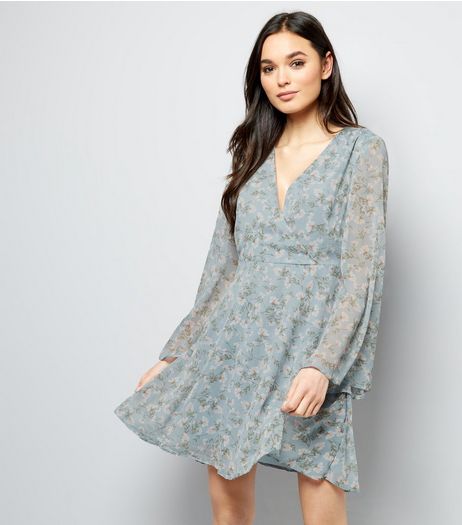 Blue Floral Print Flared Sleeve Wrap Front Dress | New Look