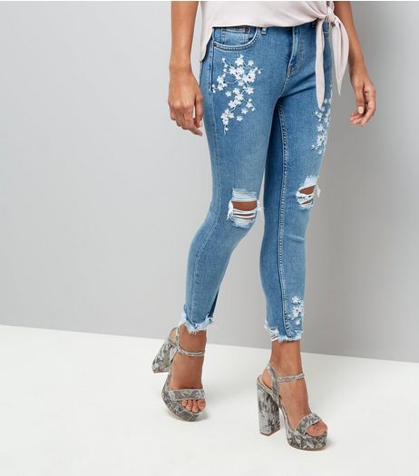 Petite Pale Blue Blossom Embroidered Ripped Leyla Jeans | New Look