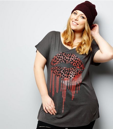 Curves Dark Grey Glitter Lips Print T-Shirt | New Look