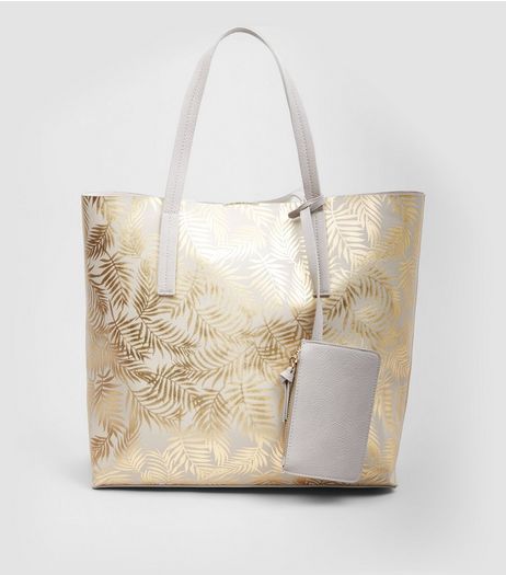 Gold Metallic Embossed Leaf Shopper Bag | New Look