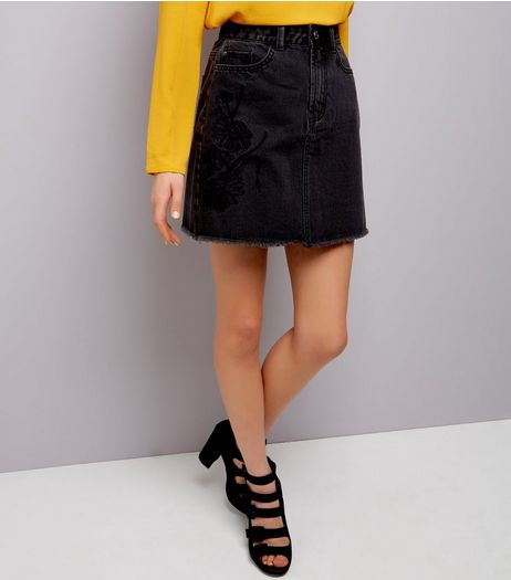 Black Floral Embroidered Denim Skirt | New Look