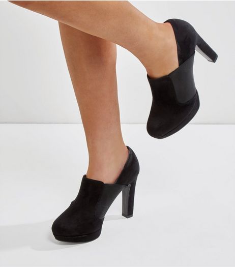 Wide Fit Black Elasticated Side Shoe Boots | New Look