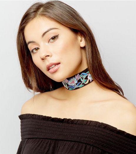 Black Wide Floral Embroidered Choker | New Look
