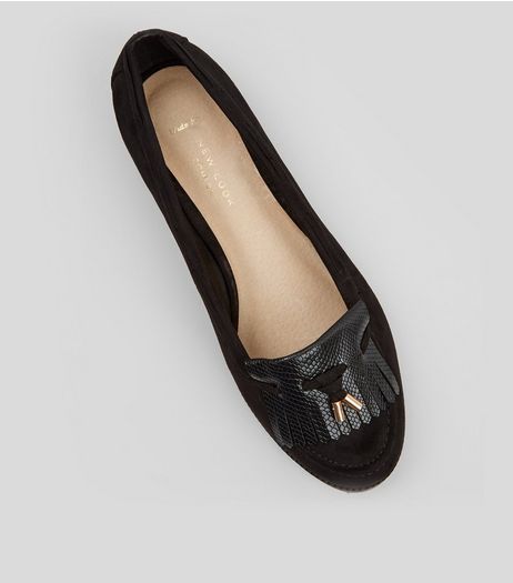 Wide Fit Black Comfort Suedette Fringe Front Loafers | New Look
