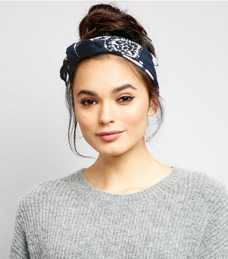 Navy Dip Dye Bandana | New Look