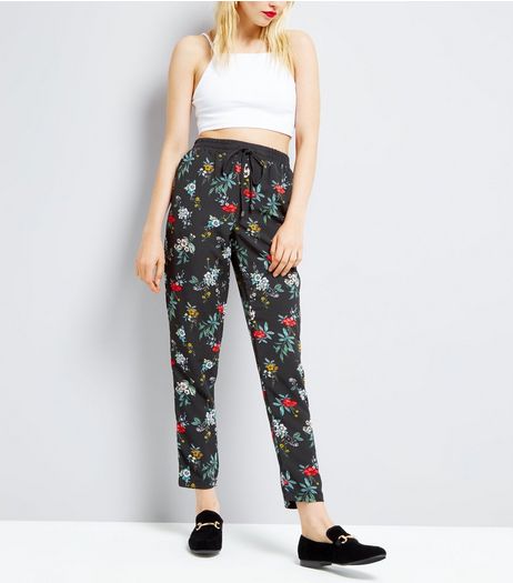 Black Tropical Floral Print Tapered Trousers | New Look
