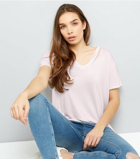 Lilac Cut Out V Neck T-Shirt | New Look
