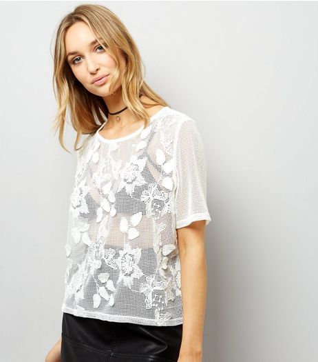 Cream Net Lace Floral Applique T-Shirt | New Look