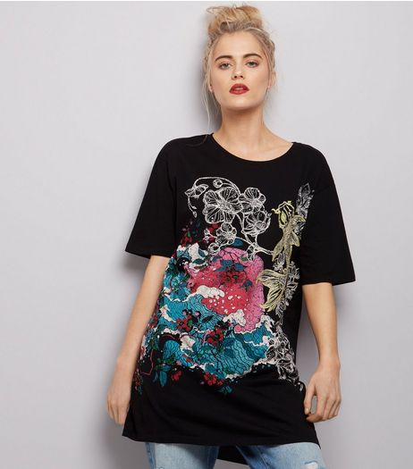 Black Floral Koi Carp Embroidered Longline T-Shirt | New Look