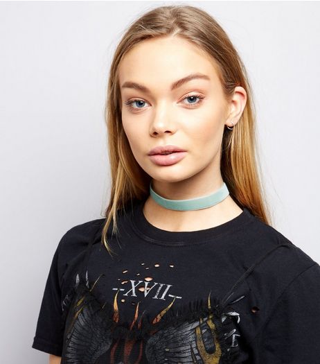 Mint Green Velvet Choker | New Look
