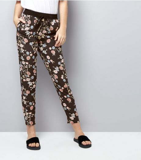 Tall Black Floral Print Joggers | New Look