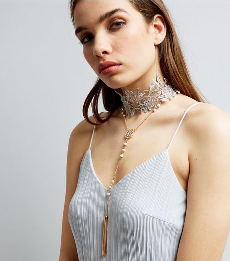 Lilac Lace and Bead Tassel Drop Choker | New Look