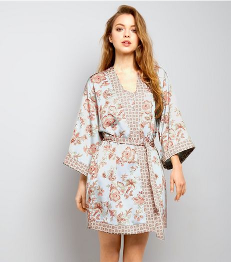 Mint Green Contrast Floral Satin Kimono | New Look