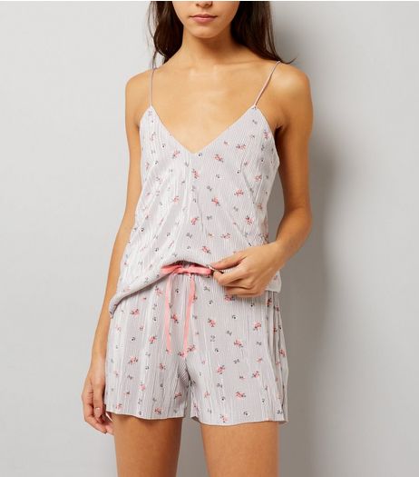 Lilac Floral Pleated Pyjama Shorts | New Look