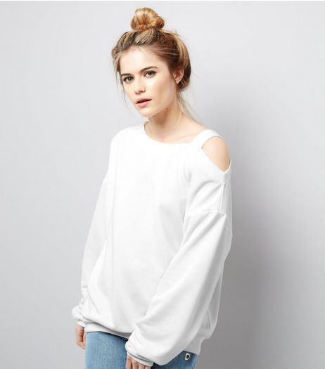 Cream Off the Shoulder Sweater | New Look