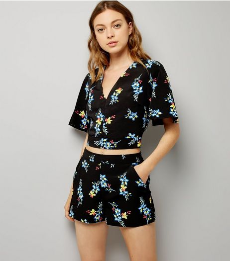 Black Floral Print Shorts | New Look