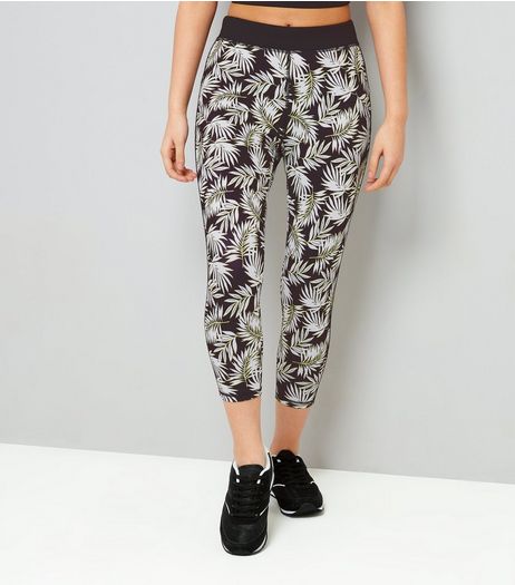 Teens Black Palm Leaf Print Cropped Sports Leggings | New Look