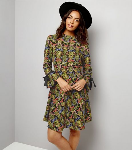 Innocence Black Floral Print Tie Sleeve Dress | New Look