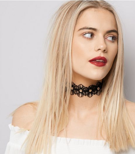 Black Lace Eyelet Choker | New Look