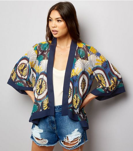 Mela Navy floral Print Kimono | New Look