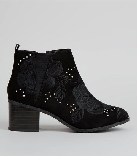 Wide Fit Black Stud Embroidered Boots | New Look