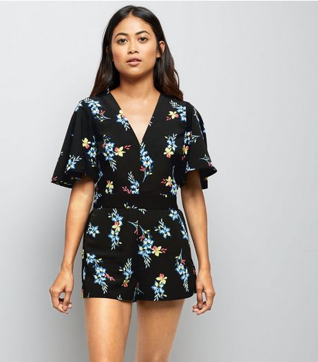 Petite Black Floral Print Shorts | New Look