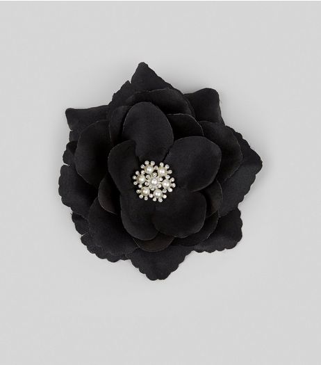 Black Flower Pearl Corsage Hair Clip | New Look