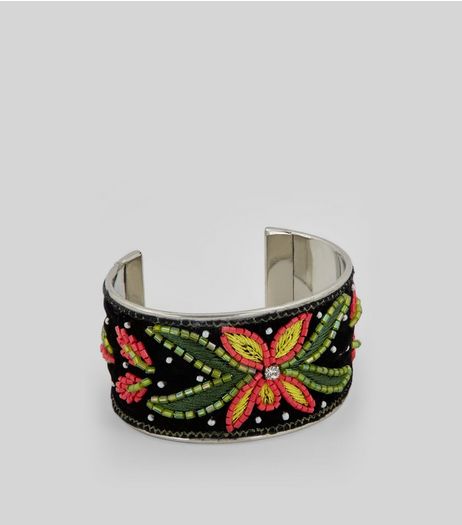 Black Floral Embroidered Cuff | New Look