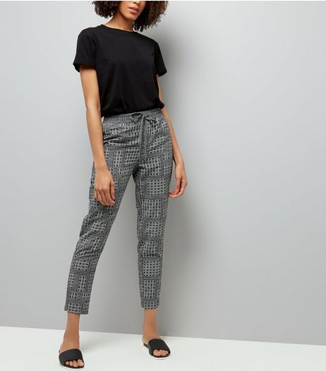 Black Tile Print Tapered Tie Waist Trousers | New Look