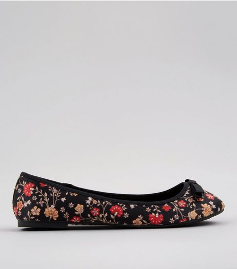 Wide Fit Black Floral Print Ballet Pumps | New Look