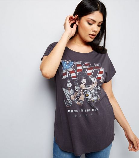 Curves Dark Grey Kiss T-Shirt | New Look