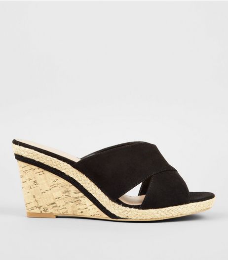 Wide Fit Black Wedged Sandals | New Look