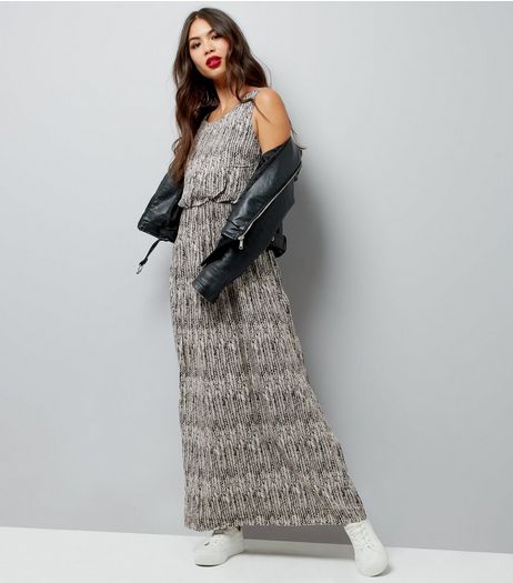 Apricot Black Feather Print Maxi Dress | New Look