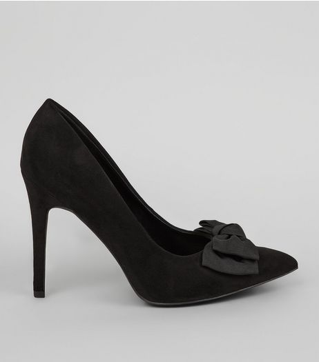 Wide Fit Black Bow Back Pointed Court Heels | New Look