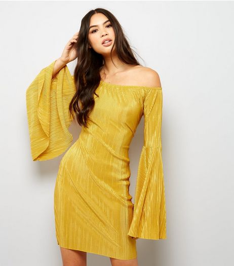 Yellow Pleated Flared Sleeve Bodycon Dress | New Look