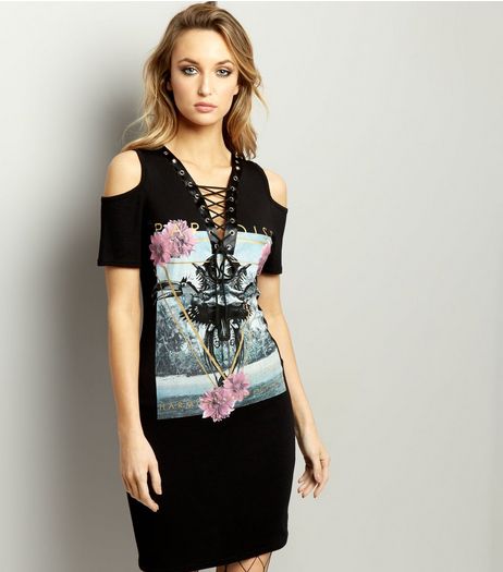 Cameo Rose Black Lace Up Cood Shoudler Rock T-Shirt Dress | New Look