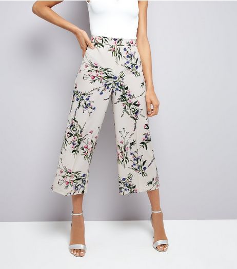 White Floral Print Cropped Trousers | New Look