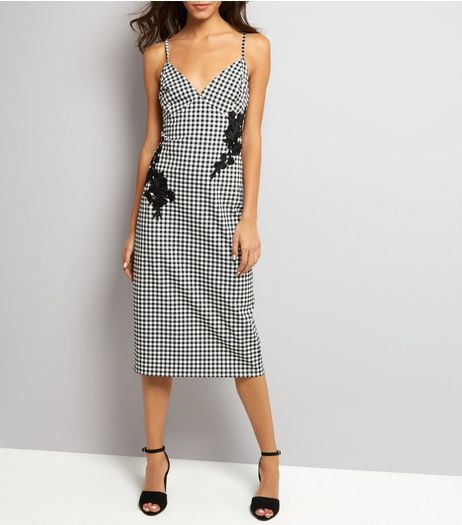Black Floral Badge Trim Gingham Midi Slip Dress | New Look