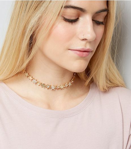 Gold Star Link Choker | New Look