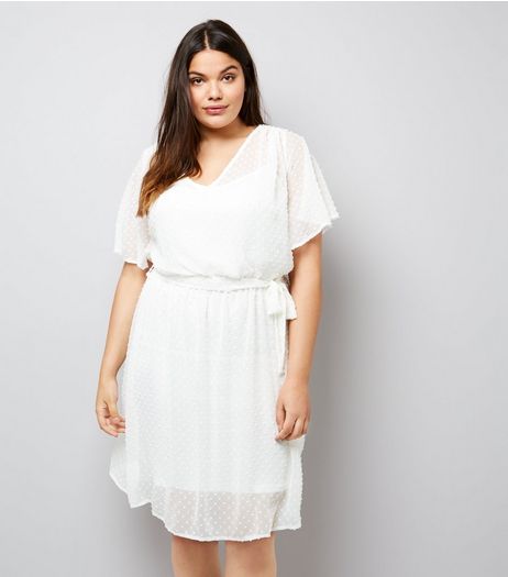 Curves Cream Spot Chiffon V Neck Dress | New Look