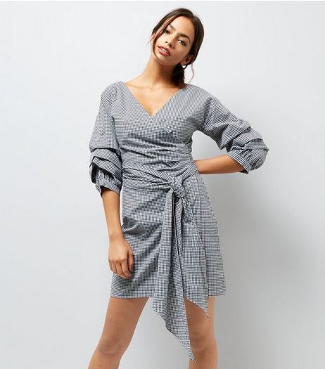 Black Gingham Ruched Sleeve Wrap Dress | New Look