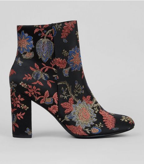 Wide Fit Black Floral Brocade Block Heeled Boots | New Look