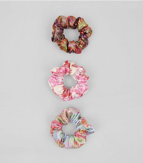 3 Pack Satin Floral Brocade Scrunchies | New Look