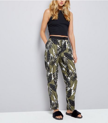 Green Palm Tree Print Joggers | New Look
