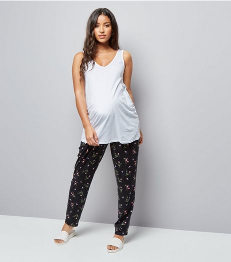 Maternity Black Floral Jersey Joggers | New Look