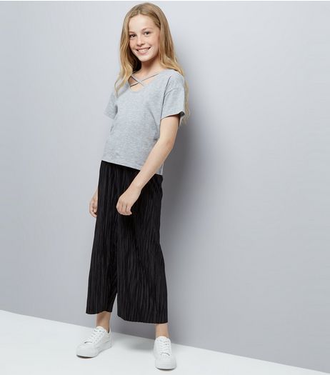 Teens Black Pleated Trousers | New Look