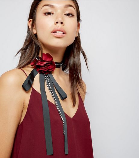 Black Corsage Diamante Embellished Choker | New Look