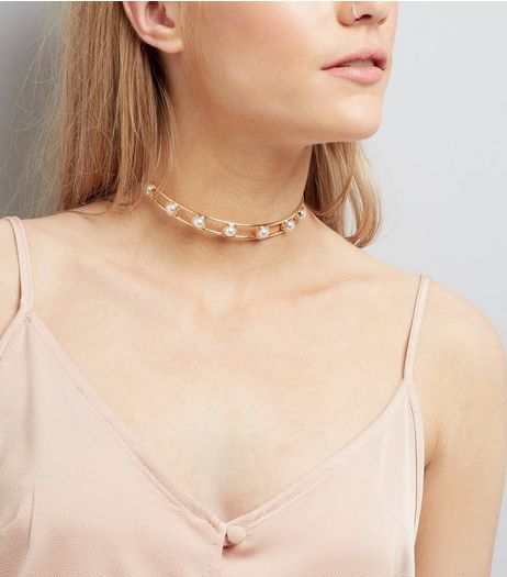 Gold Pearl Embellished Torque Necklace | New Look